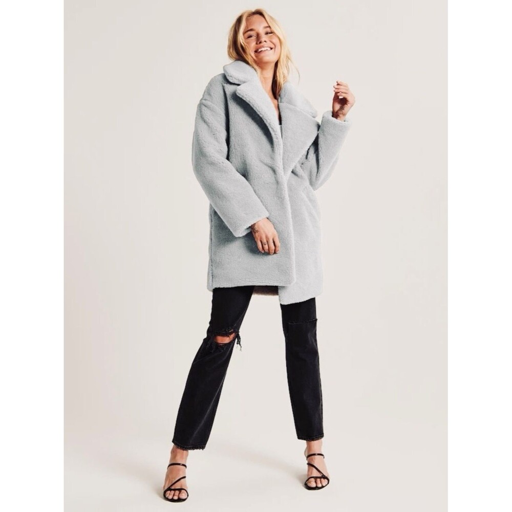 Abercrombie & Fitch Grey Teddy Coat Furry Fuzzy Jacket Mob Wife Size Small NWT